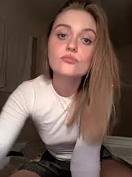 Snapshot of Goldloeckchen159 chatting on 01/18/26, 03:49 Goldloeckchen159 online show from 01/18/26, 03:49