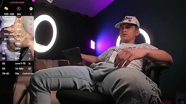 Brat  online show from 01/30/25, 07:37