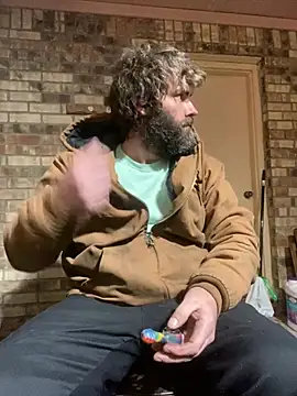 Snapshot of bigJohnson223 chatting on 12/14/24, 06:56 bigJohnson223 online show from 12/14/24, 06:56