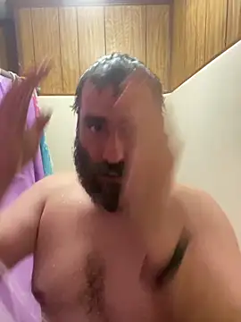 Snapshot of bigJohnson223 chatting on 02/11/25, 05:16 bigJohnson223 online show from 02/11/25, 05:16