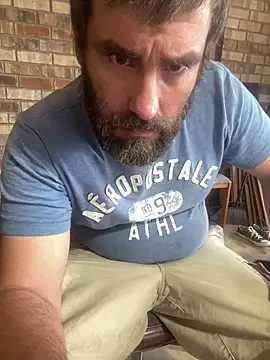 Snapshot of bigJohnson223 chatting on 03/15/25, 01:51 bigJohnson223 online show from 03/15/25, 01:51