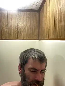 Snapshot of bigJohnson223 chatting on 03/18/25, 04:04 bigJohnson223 online show from 03/18/25, 04:04