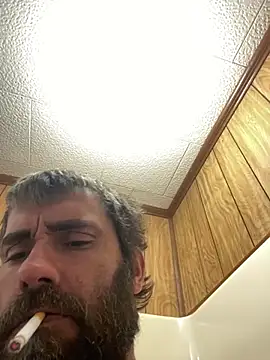 Snapshot of bigJohnson223 chatting on 03/22/25, 02:37 bigJohnson223 online show from 03/22/25, 02:37