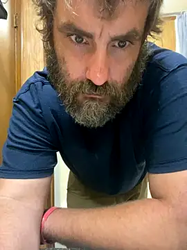 Snapshot of bigJohnson223 chatting on 10/12/25, 07:29 bigJohnson223 online show from 10/12/25, 07:29