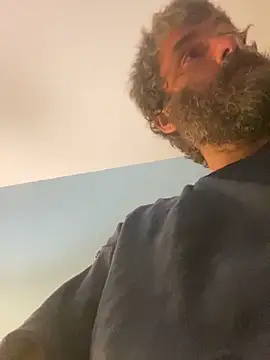 Snapshot of bigJohnson223 chatting on 11/06/25, 05:41 bigJohnson223 online show from 11/06/25, 05:41