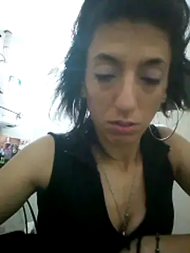Snapshot of gala2 chatting on 10/23/25, 07:40 gala2 online show from 10/23/25, 07:40