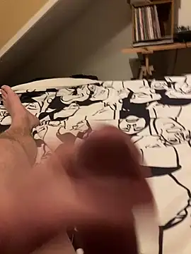 Snapshot of LivingLegend1978 chatting on 12/08/24, 08:30 LivingLegend1978 online show from 12/08/24, 08:30