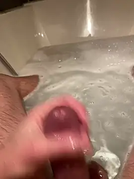 Snapshot of LivingLegend1978 chatting on 12/26/24, 05:08 LivingLegend1978 online show from 12/26/24, 05:08