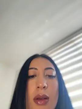 keilelewis online show from 05/10/26, 04:23