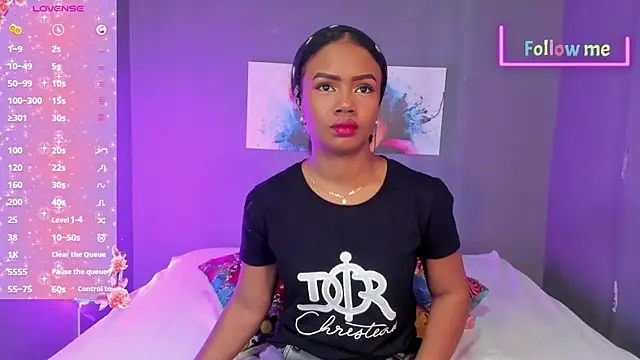 EmmaSmith06 online show from 01/29/25, 05:13