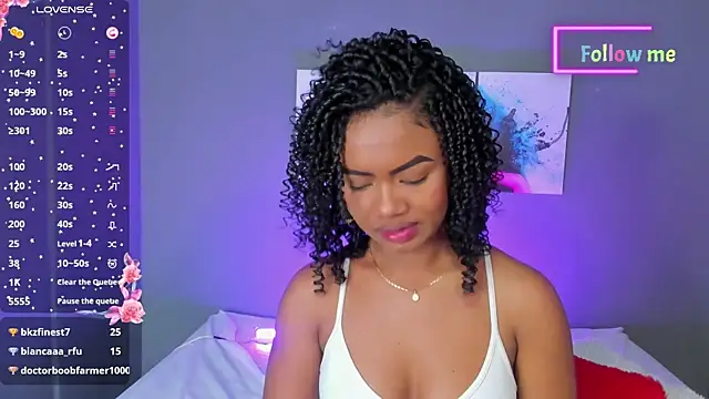 EmmaSmith06 online show from 03/13/25, 08:43