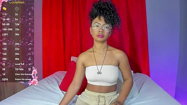 EmmaSmith06 online show from 12/18/25, 05:08