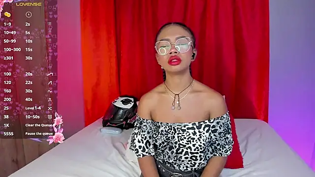 EmmaSmith06 online show from 12/19/25, 05:31