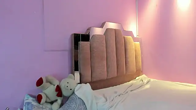 LoveQueen2 online show from 12/05/25, 11:52