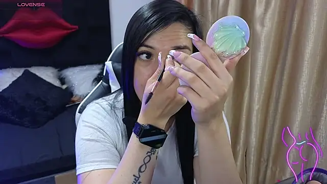 Majuu   online show from 12/05/25, 11:52