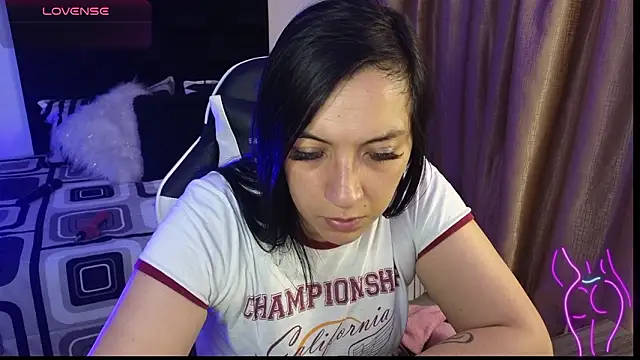 Snapshot of Majuu__ chatting on 02/03/26, 11:48 Majuu online show from 02/03/26, 11:48