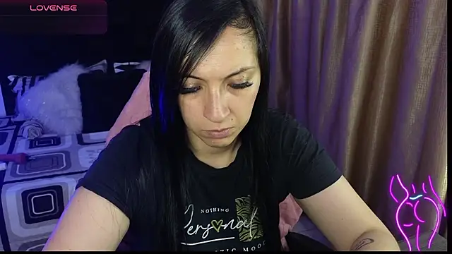 Snapshot of Majuu__ chatting on 03/09/26, 11:36 Majuu online show from 03/09/26, 11:36