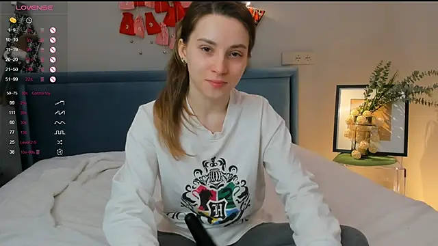 DonnaBurkee online show from 01/22/25, 04:12