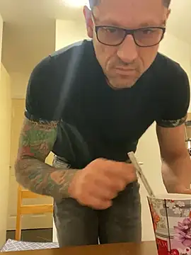 Snapshot of Yourhotboy_42 chatting on 02/06/25, 05:19 Yourhotboy 42 online show from 02/06/25, 05:19