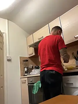 Snapshot of Yourhotboy_42 chatting on 02/15/25, 08:54 Yourhotboy 42 online show from 02/15/25, 08:54