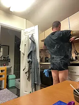 Snapshot of Yourhotboy_42 chatting on 03/05/25, 07:17 Yourhotboy 42 online show from 03/05/25, 07:17