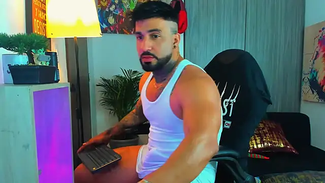 naugthy dominant online show from 12/15/25, 11:20