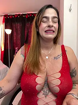 Alessandra Schmoll online show from 02/05/26, 01:49