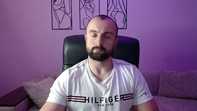 brindlefly6969 online show from 11/03/25, 11:44