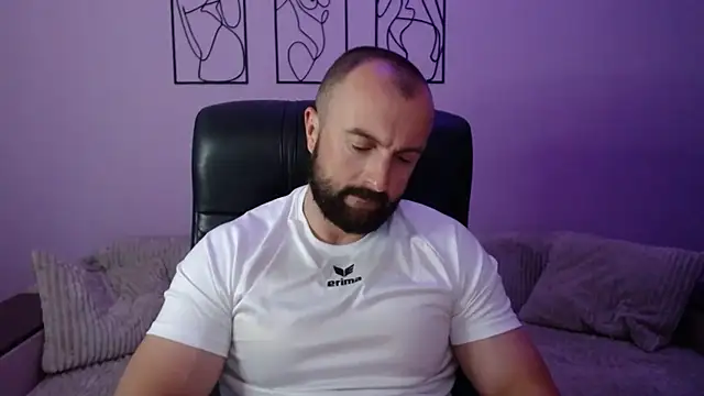brindlefly6969 online show from 06/25/26, 10:42