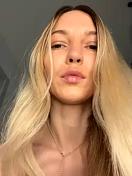 Adelina0001 online show from 11/13/25, 02:32