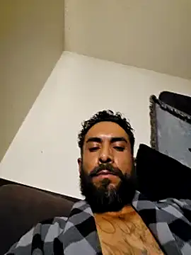 Snapshot of Forbidden_daddy chatting on 12/03/24, 09:33 Forbidden daddy online show from 12/03/24, 09:33