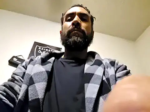 Snapshot of Forbidden_daddy chatting on 12/10/24, 05:39 Forbidden daddy online show from 12/10/24, 05:39