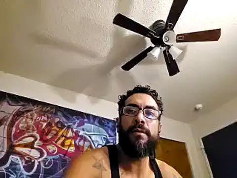 Snapshot of Forbidden_daddy chatting on 12/12/24, 08:57 Forbidden daddy online show from 12/12/24, 08:57