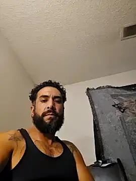 Snapshot of Forbidden_daddy chatting on 12/16/24, 03:22 Forbidden daddy online show from 12/16/24, 03:22