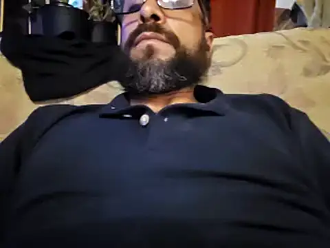 Snapshot of Forbidden_daddy chatting on 01/16/25, 03:46 Forbidden daddy online show from 01/16/25, 03:46