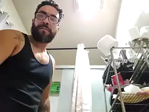 Snapshot of Forbidden_daddy chatting on 01/19/25, 12:28 Forbidden daddy online show from 01/19/25, 12:28