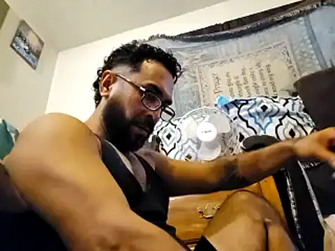 Snapshot of Forbidden_daddy chatting on 02/16/25, 08:54 Forbidden daddy online show from 02/16/25, 08:54