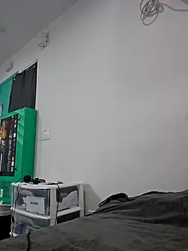 Iliketocooksquirt25 online show from 10/25/25, 06:54