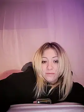 Snapshot of SallyCumLaude chatting on 02/18/25, 08:49 SallyCumLaude online show from 02/18/25, 08:49