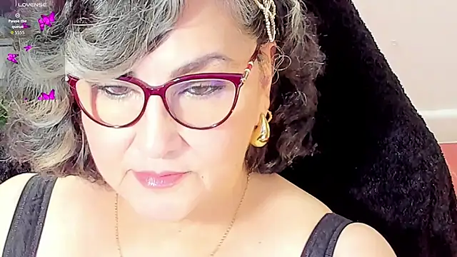 cataleya mom online show from 11/24/25, 06:24