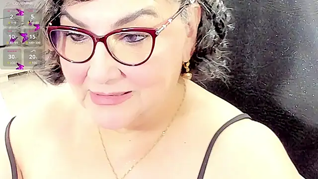 Snapshot of cataleya_mom chatting on 04/28/26, 02:27 cataleya mom online show from 04/28/26, 02:27