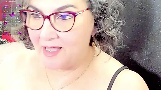 Snapshot of cataleya_mom chatting on 05/13/26, 04:21 cataleya mom online show from 05/13/26, 04:21