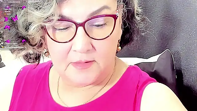 Snapshot of cataleya_mom chatting on 05/14/26, 08:54 cataleya mom online show from 05/14/26, 08:54
