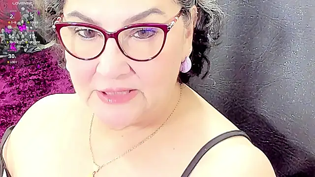 Snapshot of cataleya_mom chatting on 05/26/26, 03:46 cataleya mom online show from 05/26/26, 03:46