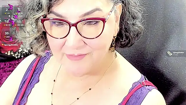 Snapshot of cataleya_mom chatting on 06/04/26, 02:06 cataleya mom online show from 06/04/26, 02:06
