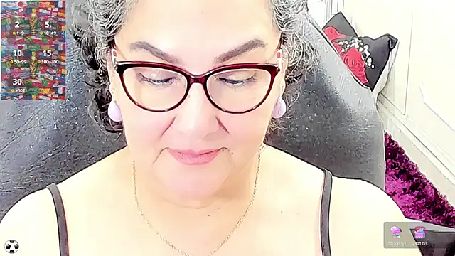 Snapshot of cataleya_mom chatting on 06/25/26, 10:09 cataleya mom online show from 06/25/26, 10:09