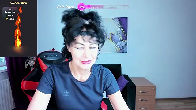 Snapshot of Silvia_Wallec chatting on 06/17/26, 05:43 Silvia Wallec online show from 06/17/26, 05:43