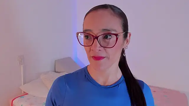 Jessica Herrera  online show from 06/05/26, 10:15