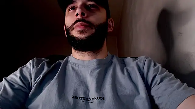 Snapshot of henryaxe chatting on 02/17/26, 12:56 henryaxe online show from 02/17/26, 12:56