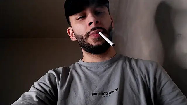 Snapshot of henryaxe chatting on 02/24/26, 02:04 henryaxe online show from 02/24/26, 02:04